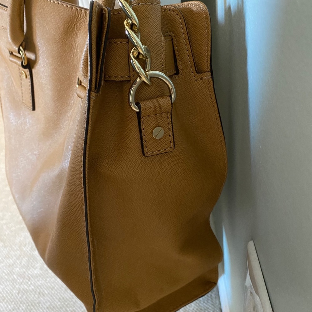 Michael Kors tote - Picture 6 of 7